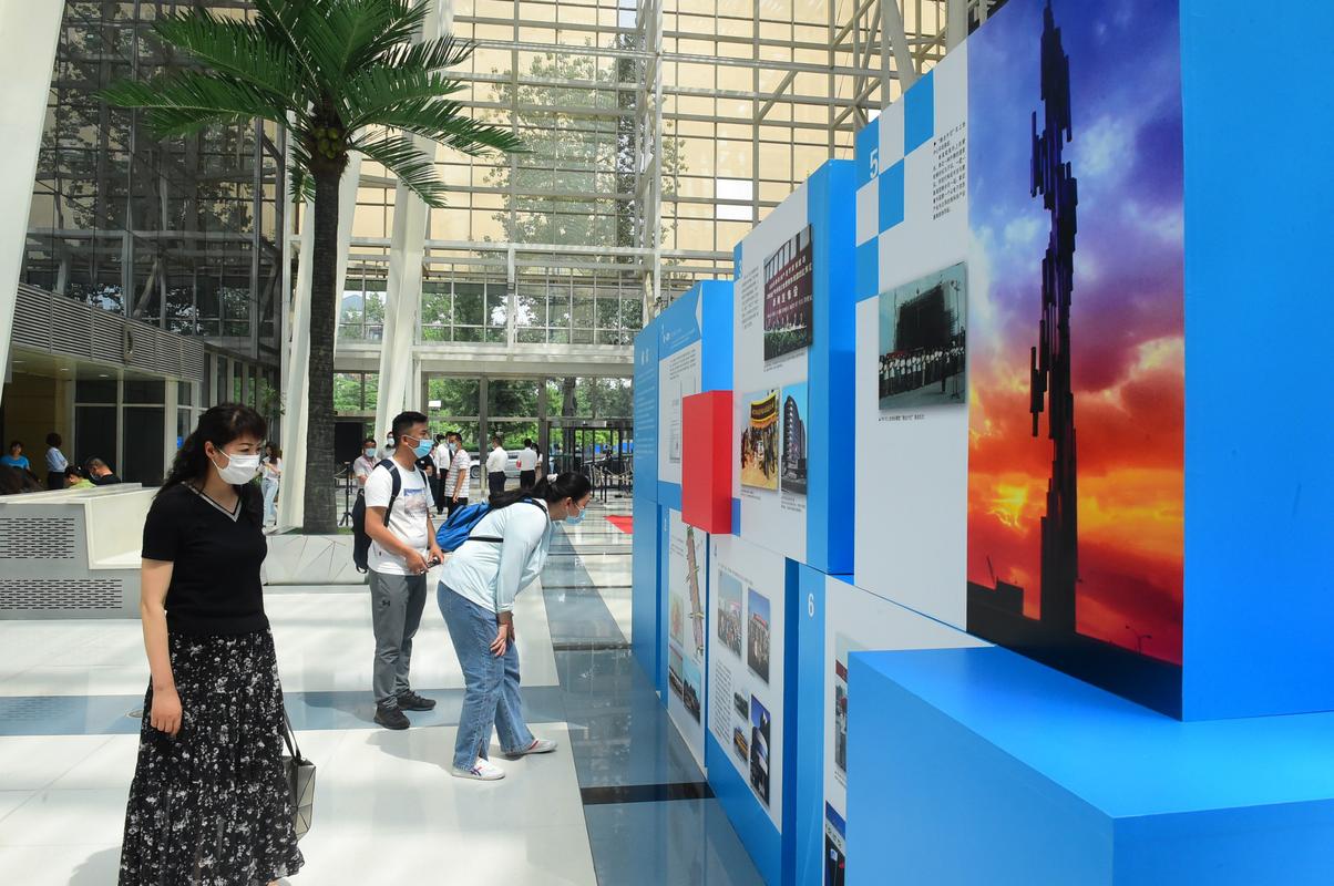 上地發展密碼 信息技術產業化的“夢工廠”之路